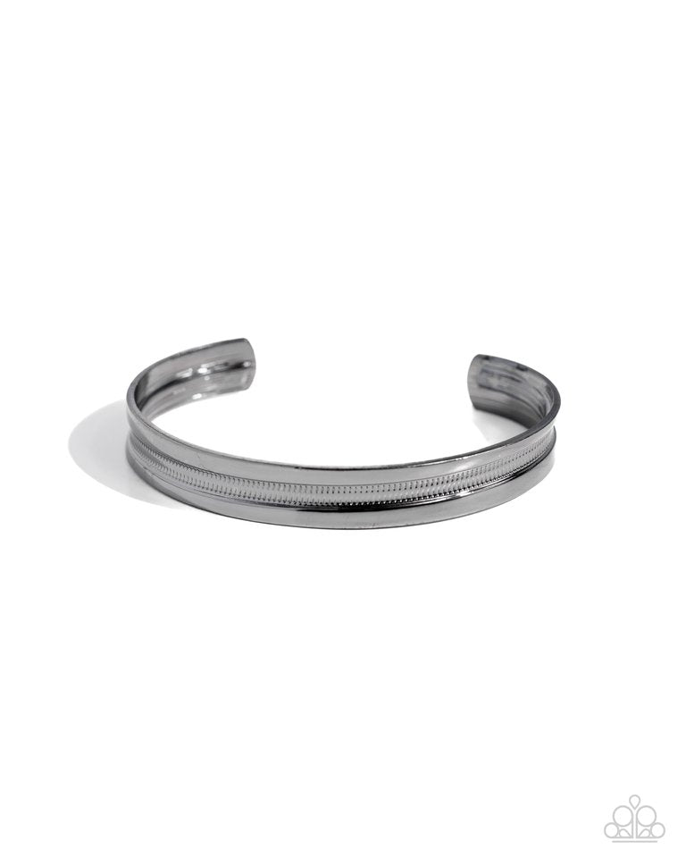 Treaded Tundra - Black - Paparazzi Bracelet Image