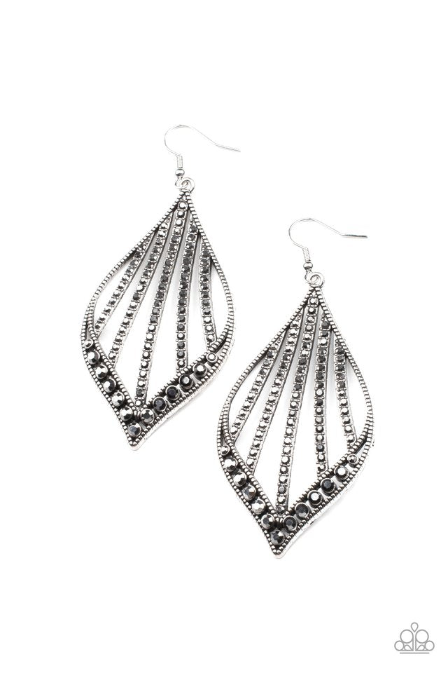 ���Showcase Sparkle - Silver - Paparazzi Earring Image
