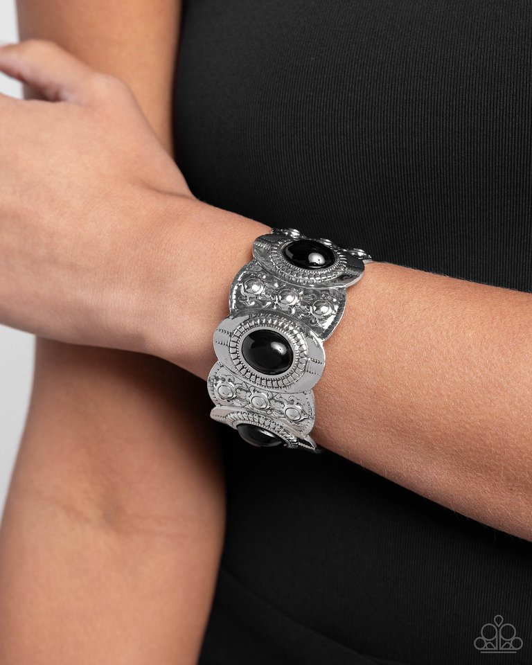 Exotic Excavation - Black - Paparazzi Bracelet Image