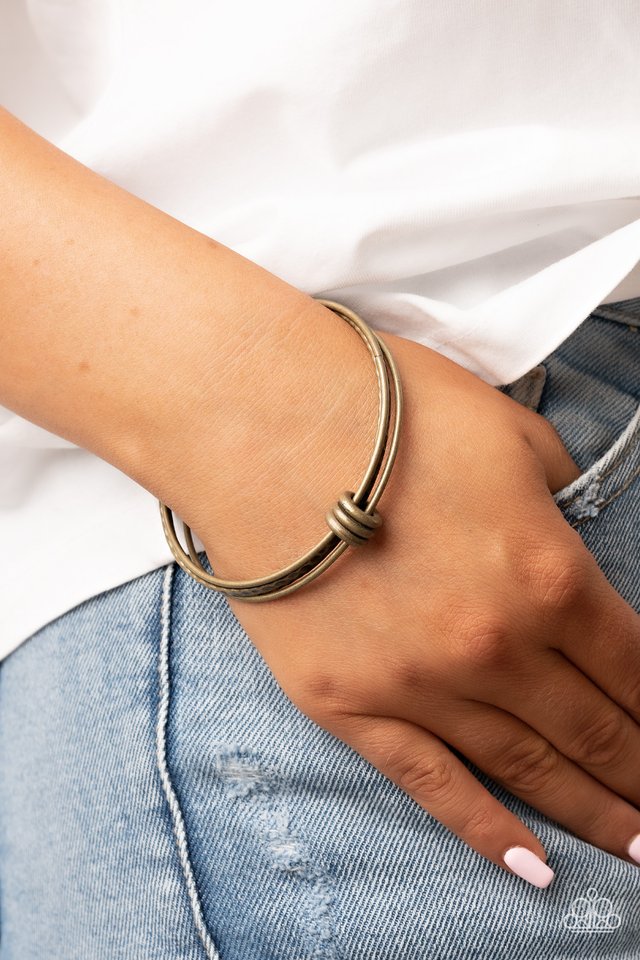Bauble Bash - Brass - Paparazzi Bracelet Image