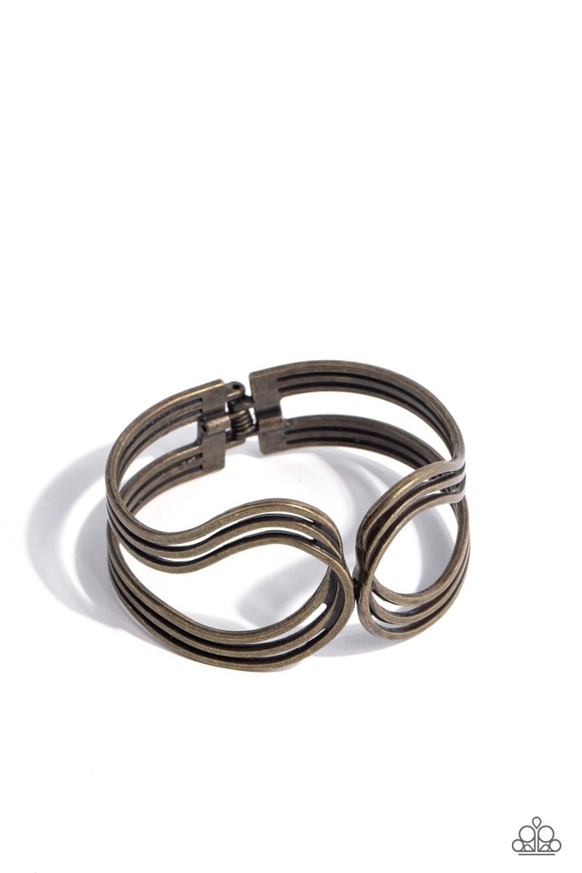 Shockwave Attitude - Brass - Paparazzi Bracelet Image