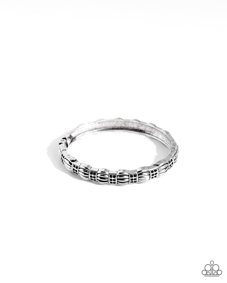 Metro Reverie - Black - Paparazzi Bracelet Image