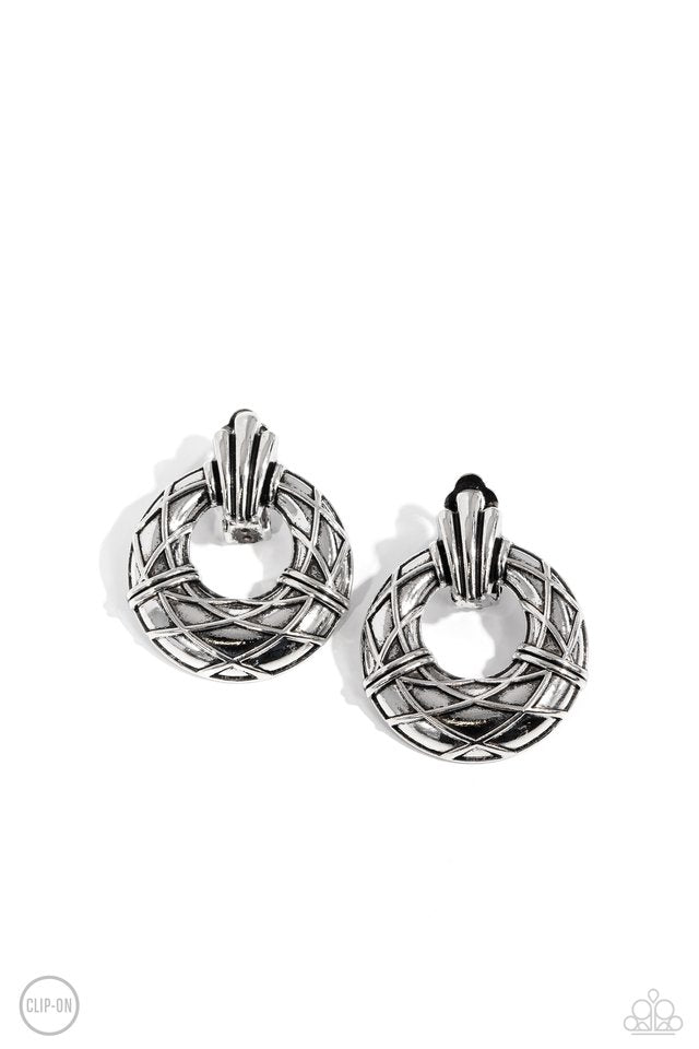 Metro Voyage - Silver - Paparazzi Earring Image