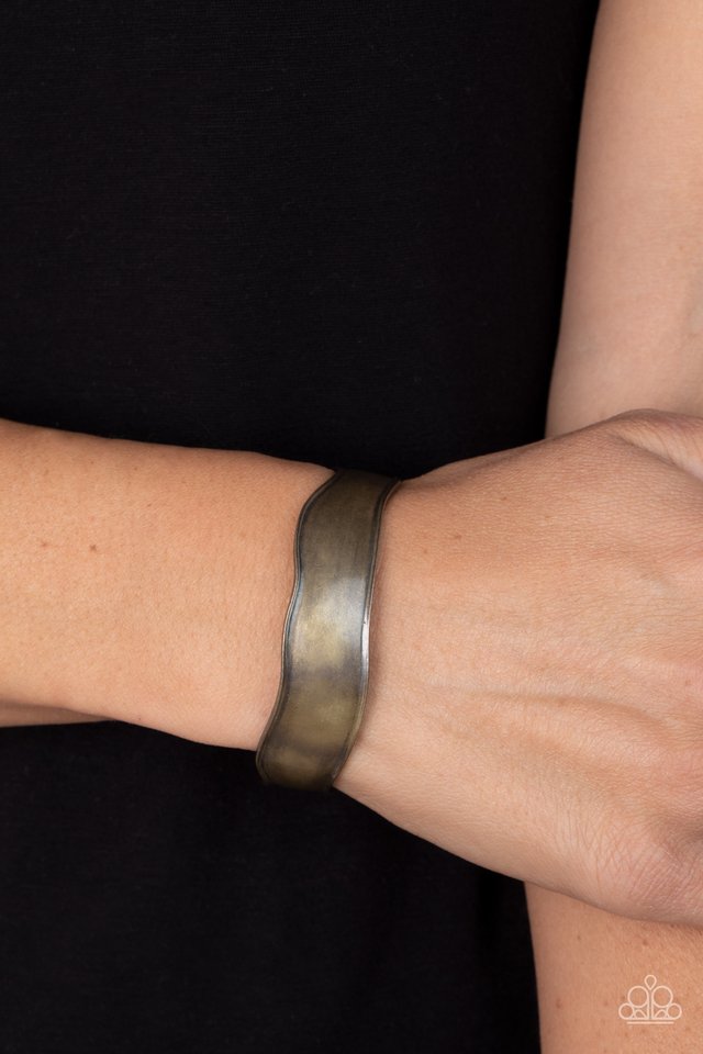 Wayward Waves - Brass - Paparazzi Bracelet Image