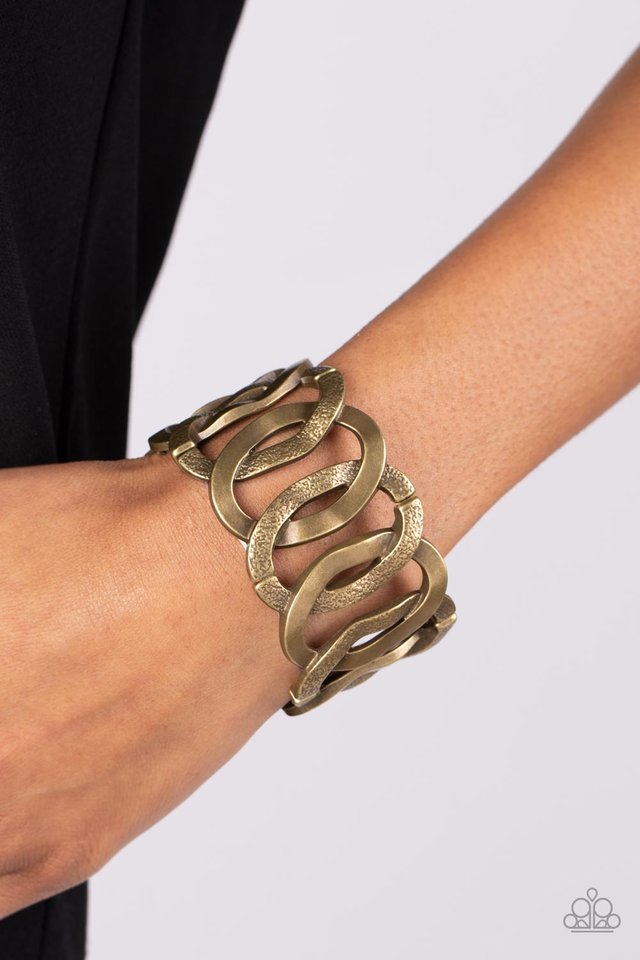 Industrial Indulgence - Brass - Paparazzi Bracelet Image