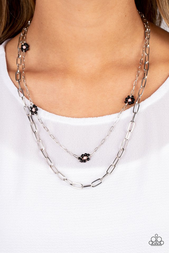 Bold Buds - Black - Paparazzi Necklace Image
