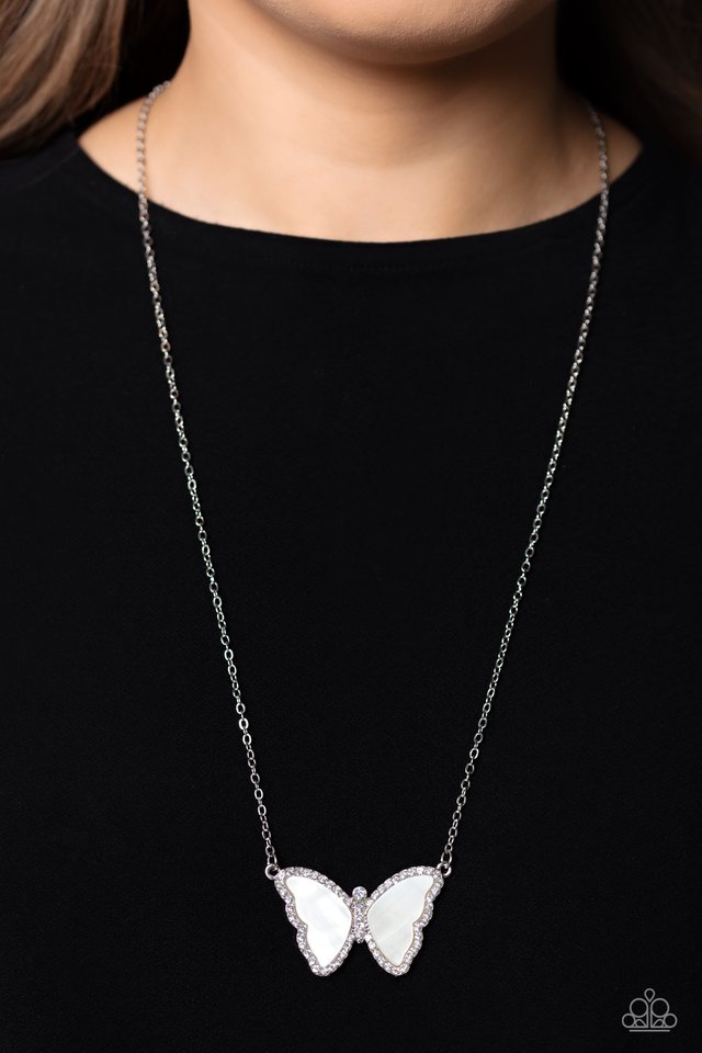 SHELL-bound - White - Paparazzi Necklace Image