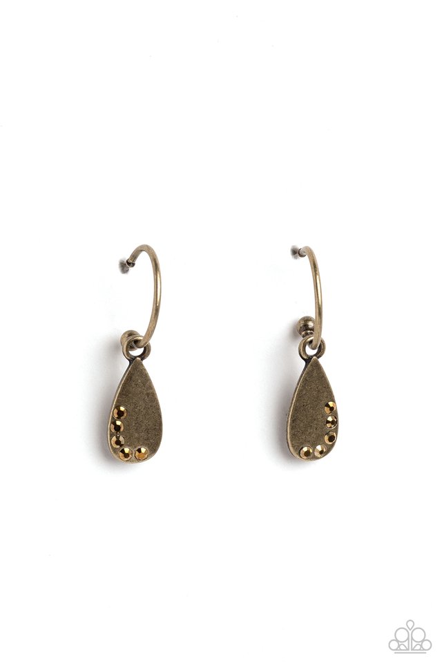 Borderline Baddie - Brass - Paparazzi Earring Image