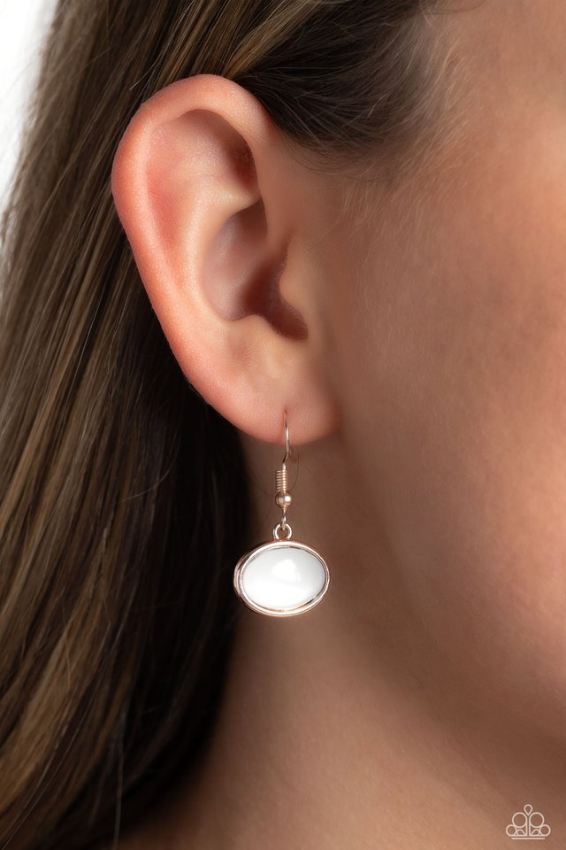 Geometric Glow - Rose Gold - Paparazzi Necklace Image