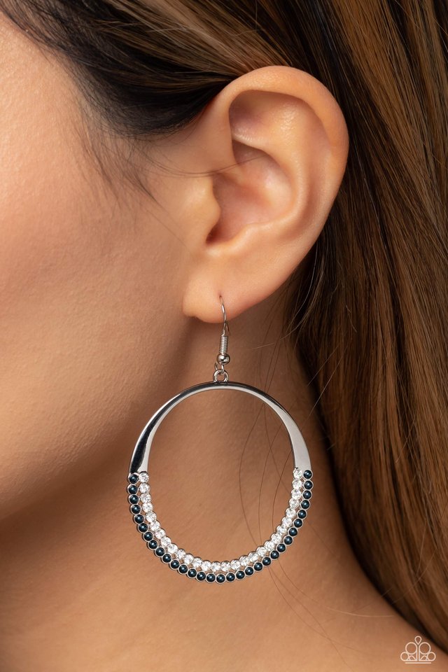 Material PEARL - Blue - Paparazzi Earring Image