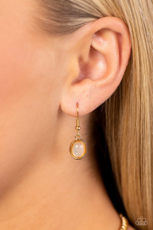 Abstract Adornment - Gold - Paparazzi Necklace Image