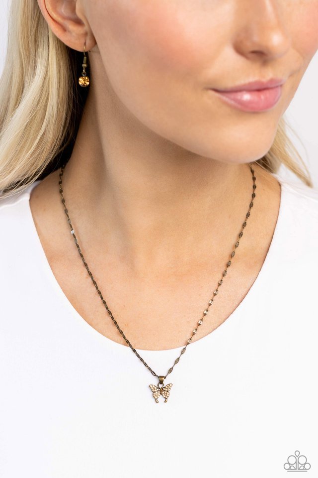 High-Flying Hangout - Brass - Paparazzi Necklace Image