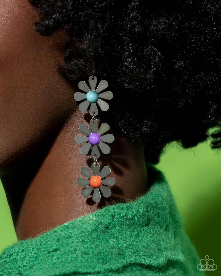Daisy Dame - Purple - Paparazzi Earring Image