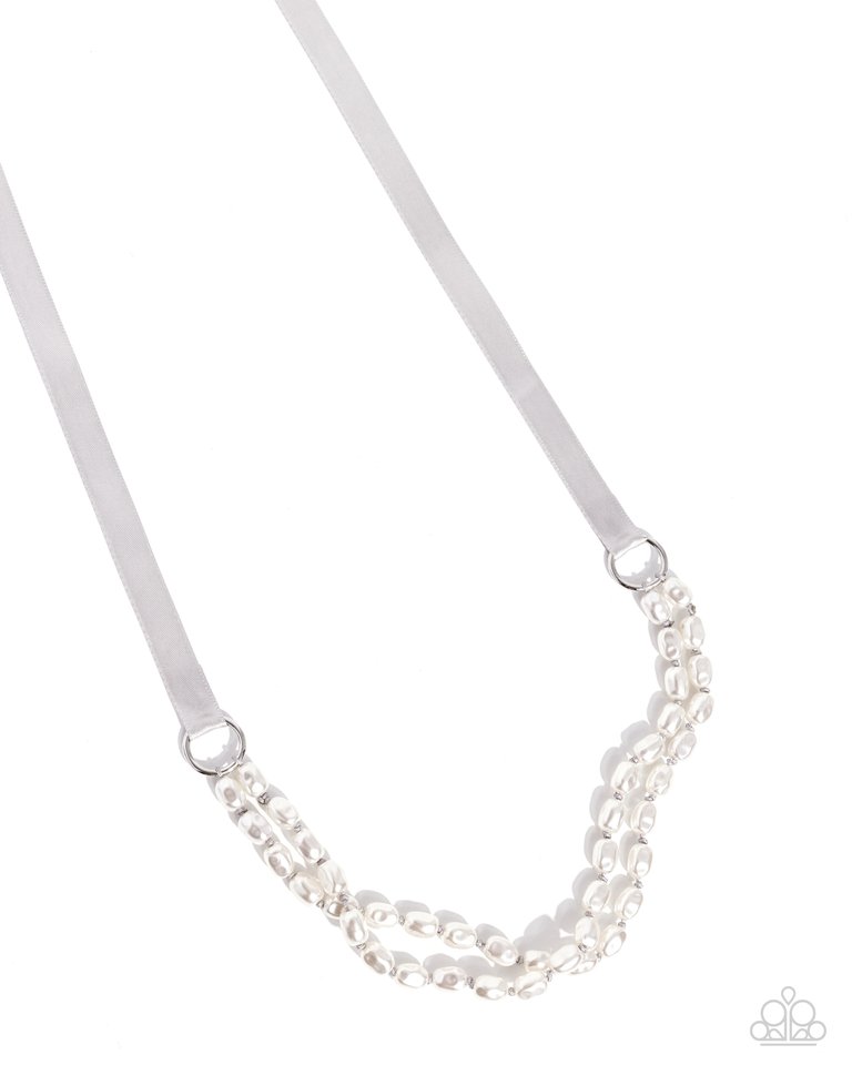 Honorable Haute - Silver - Paparazzi Necklace Image