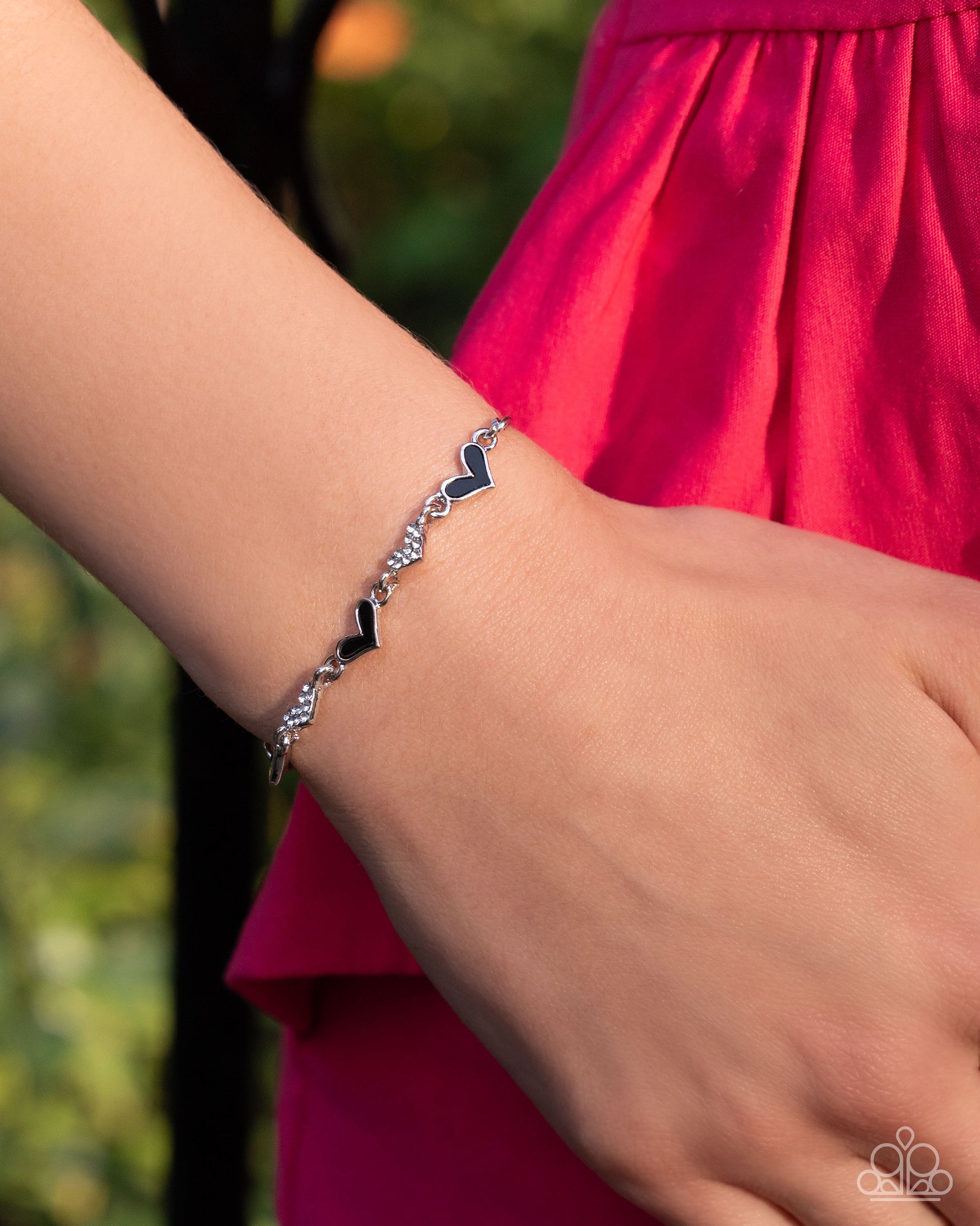 Heart-struck Hype - Black - Paparazzi Bracelet Image