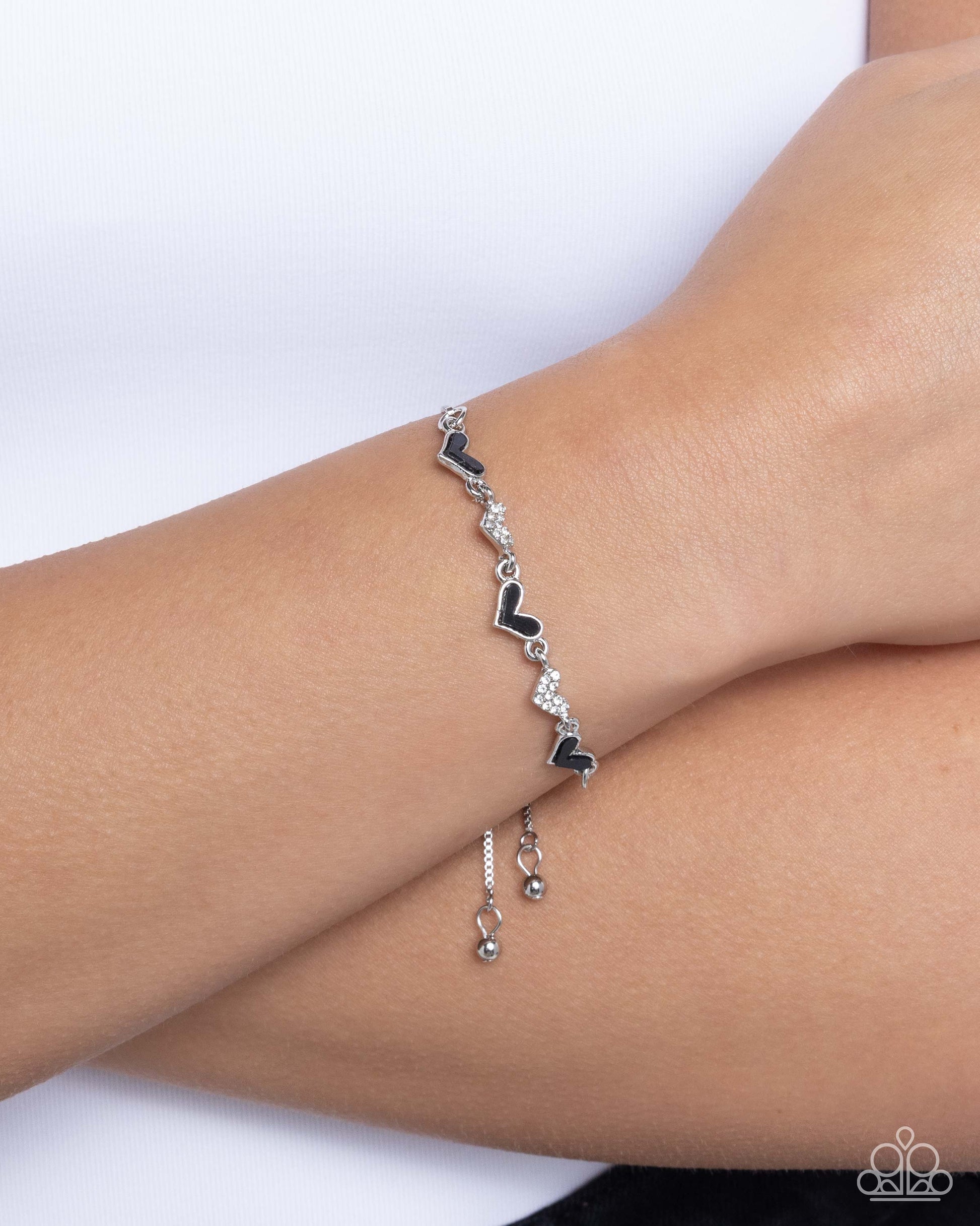Heart-struck Hype - Black - Paparazzi Bracelet Image