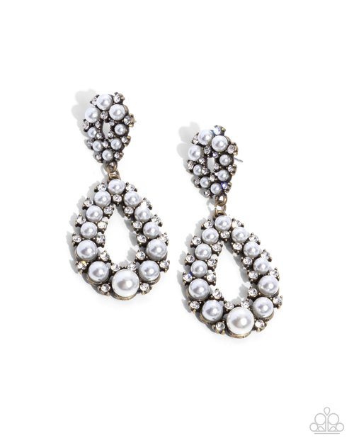 Dapper Debut - Brass - Paparazzi Earring Image