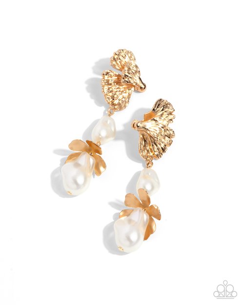 Profound Pearls - Gold - Paparazzi Earring Image