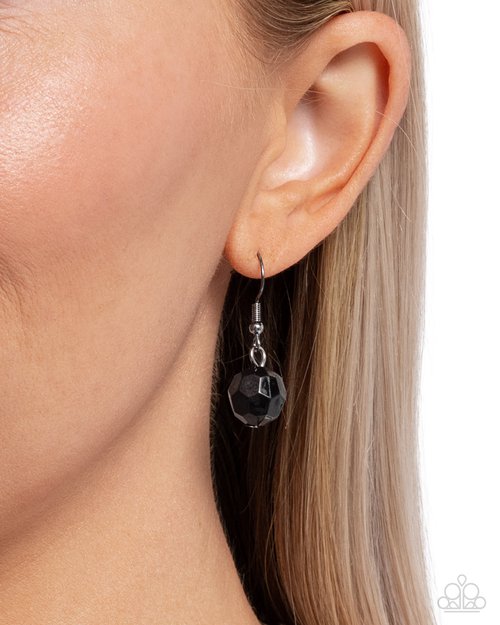 Beehive Barrage - Paparazzi Necklace Image