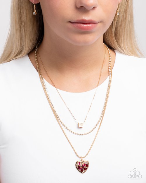 Seize the Sides - Gold - Paparazzi Necklace Image