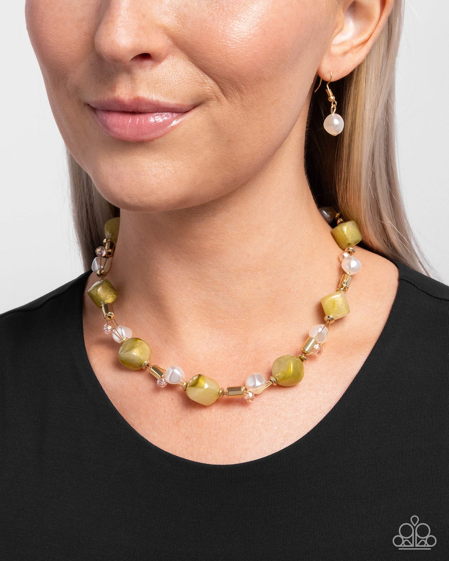 Dare to be Surprised - Green - Paparazzi Necklace Image