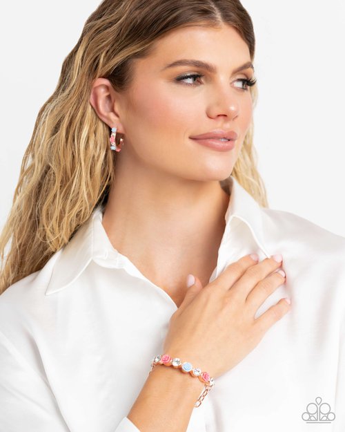 Complete Look - Gold - Paparazzi Product Image