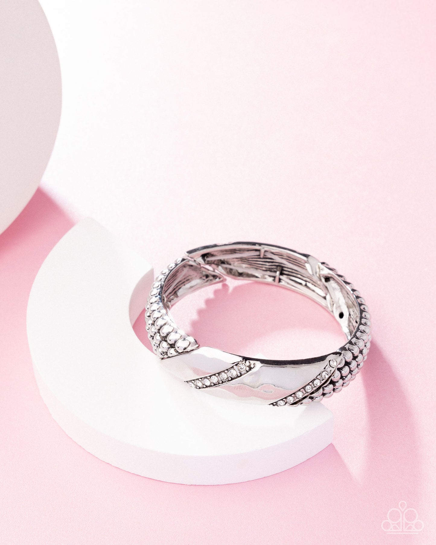 Good Time Grunge - White - Paparazzi Bracelet Image