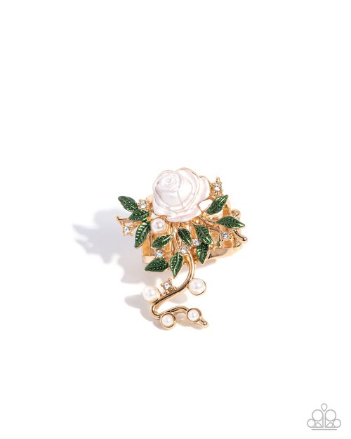 Beauty and the SWEET - Gold - Paparazzi Ring Image