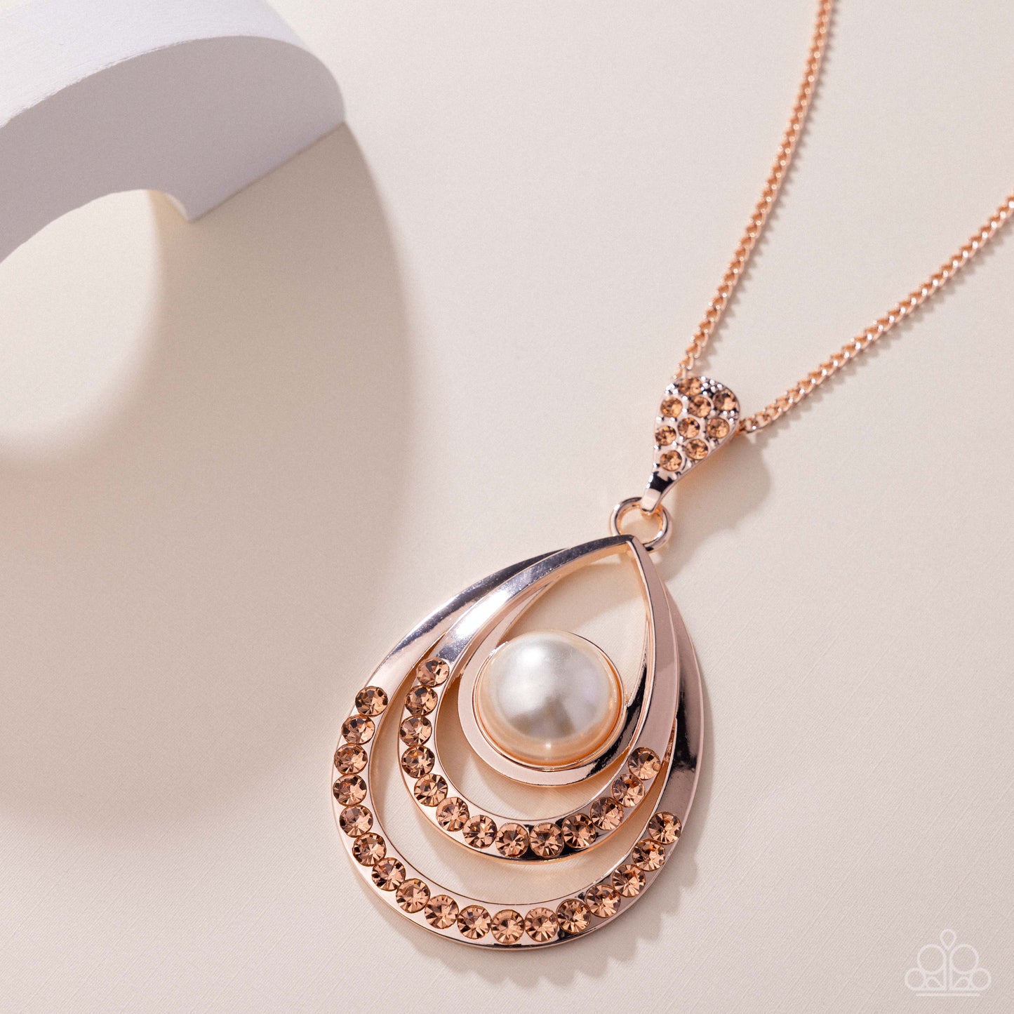 Pure Pearls - Gold - Paparazzi Necklace Image