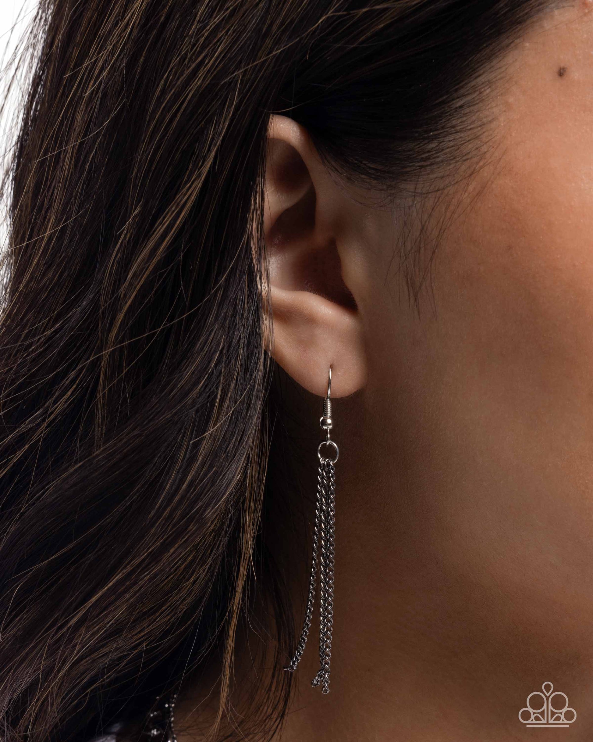 CHAIN-ge of Heart - Silver - Paparazzi Necklace Image