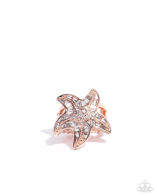 Starfish Scope - Gold - Paparazzi Ring Image
