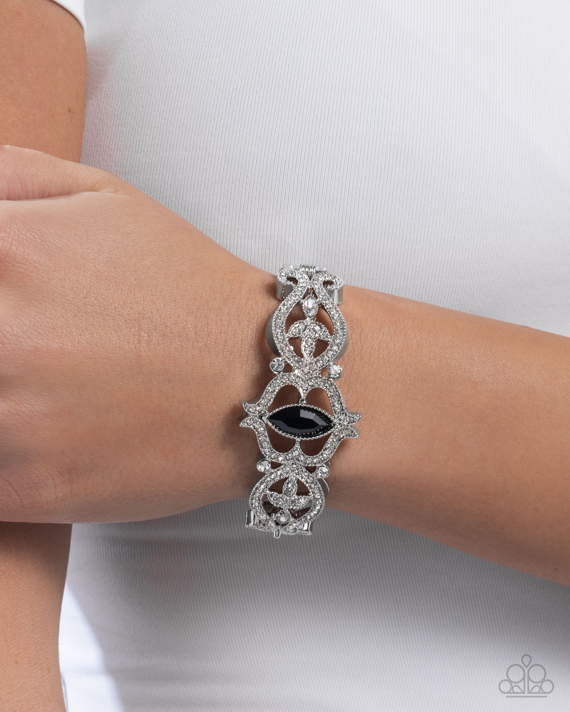 Courtly Coquette - Black - Paparazzi Bracelet Image