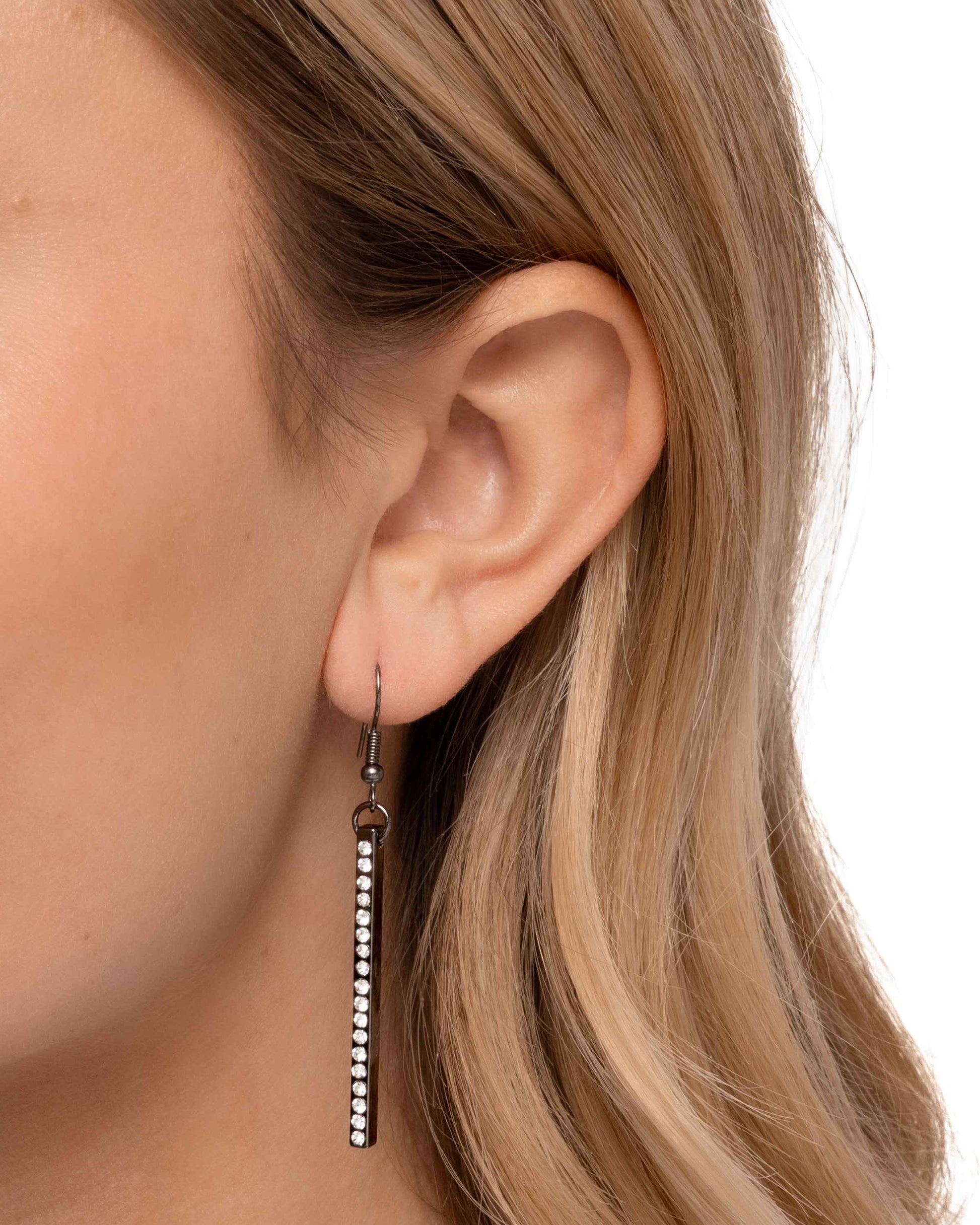 Zipper Zeal - Black - Paparazzi Necklace Image