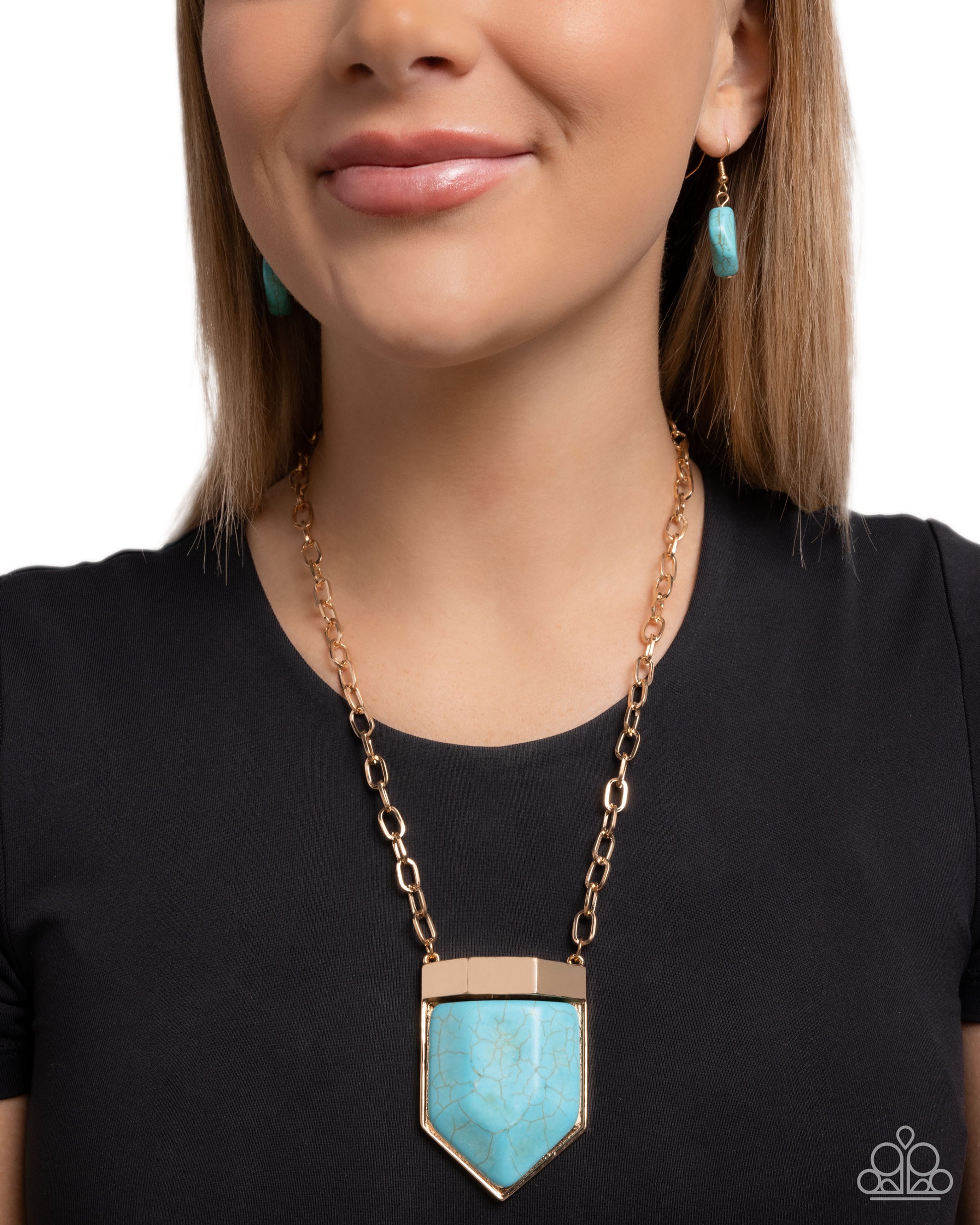 Pendant Passage - Gold - Paparazzi Necklace Image