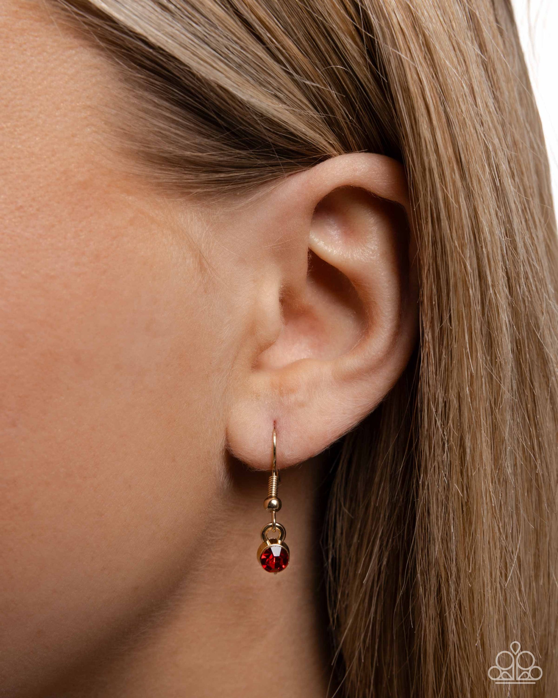 Unforgettable USA - Gold - Paparazzi Necklace Image