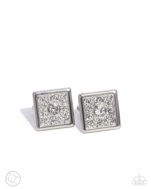 Dear Dazzle - Paparazzi Bracelet Image
