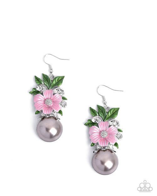 Bouquet Beholder - Paparazzi Earring Image