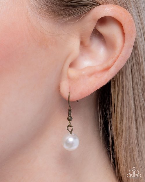 Coral Collection - Brass - Paparazzi Necklace Image