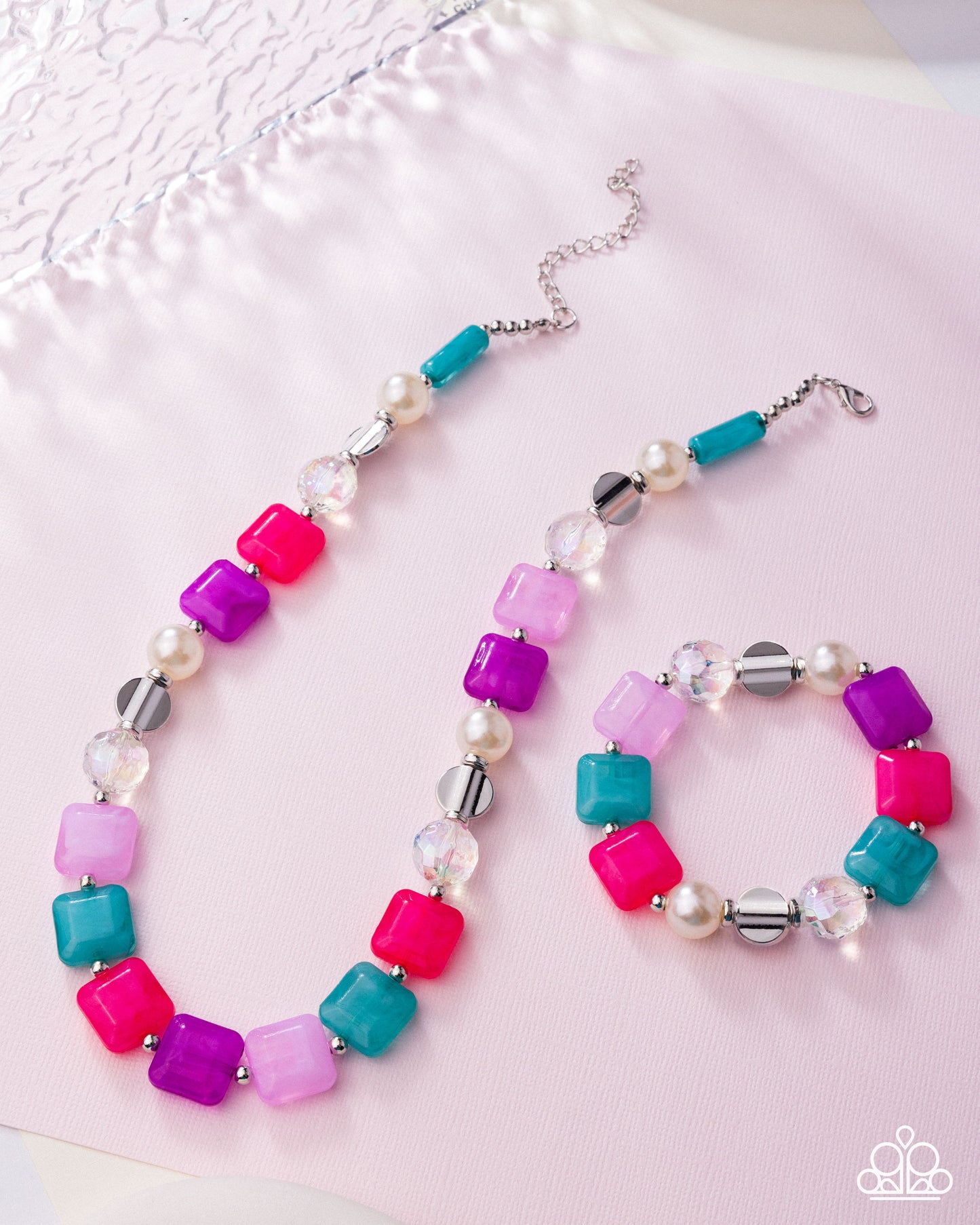 Continuous Cubes - Complete Look - Pink - Paparazzi Product Image