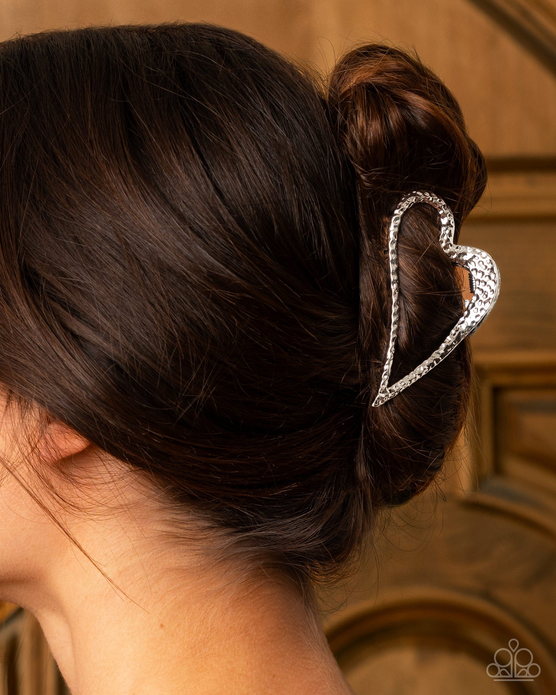 Heartfelt Hint - Silver - Paparazzi Hair Accessories Image
