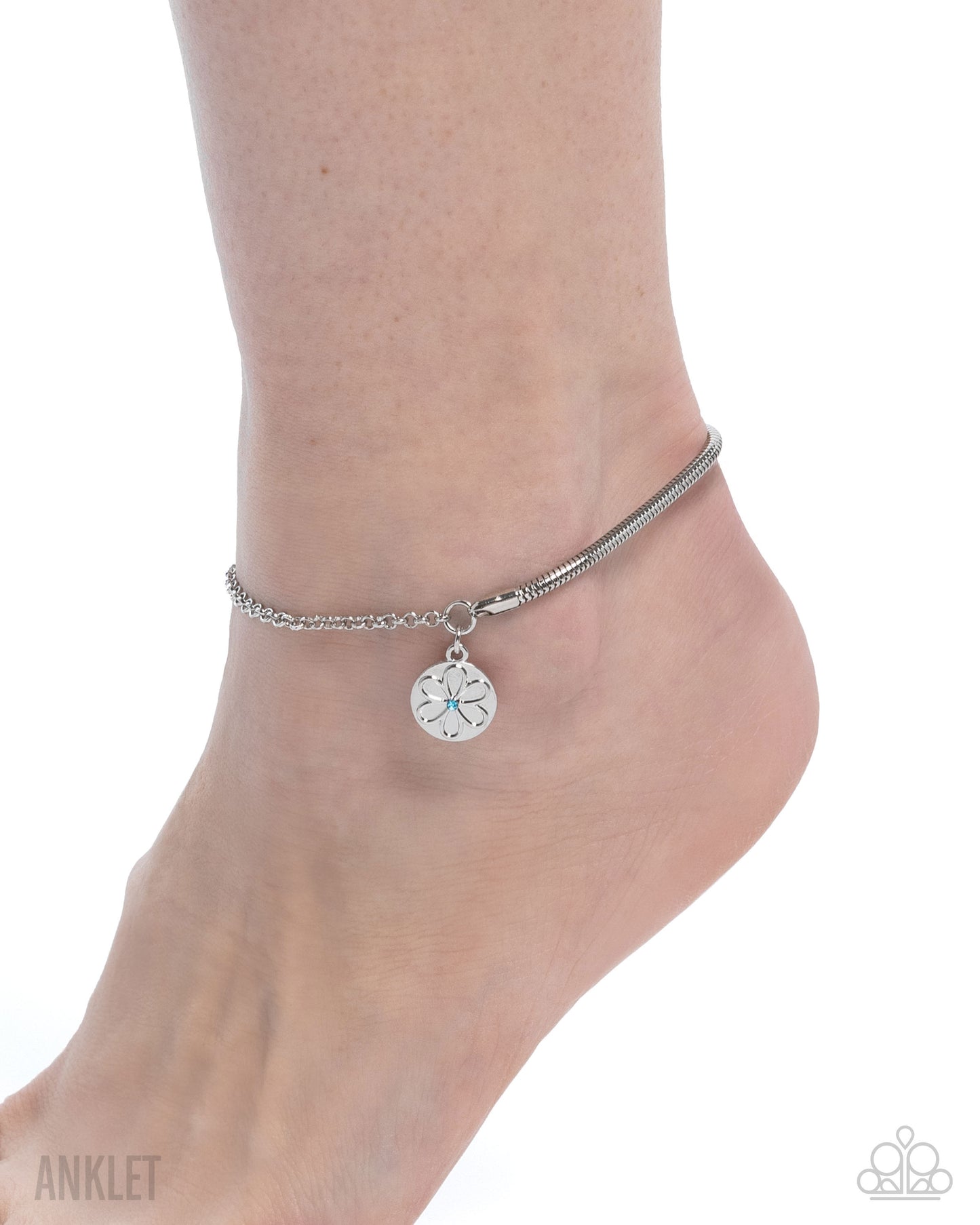 Glistening Growth - Paparazzi Bracelet Image
