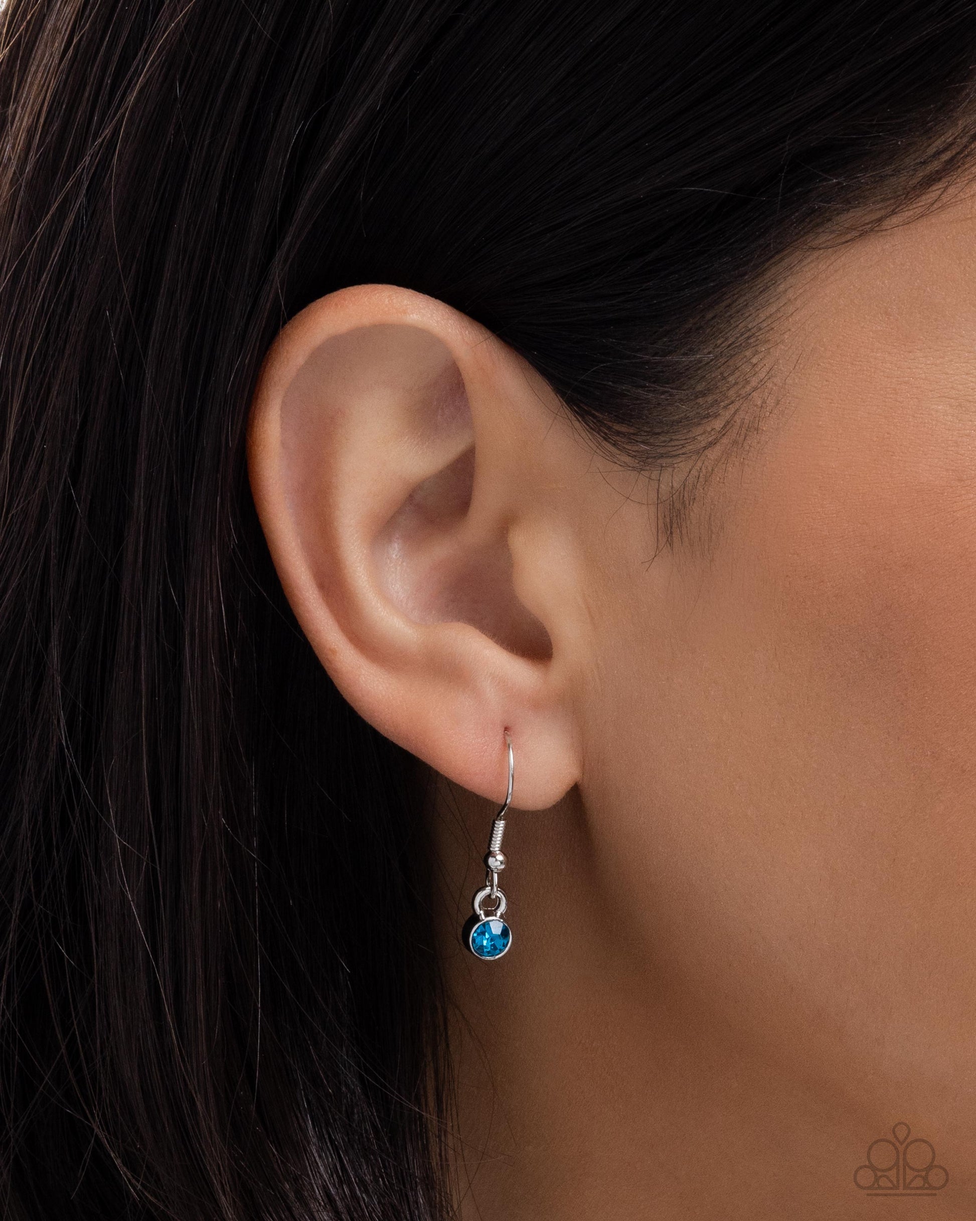 Fancy Feather - Blue - Paparazzi Necklace Image