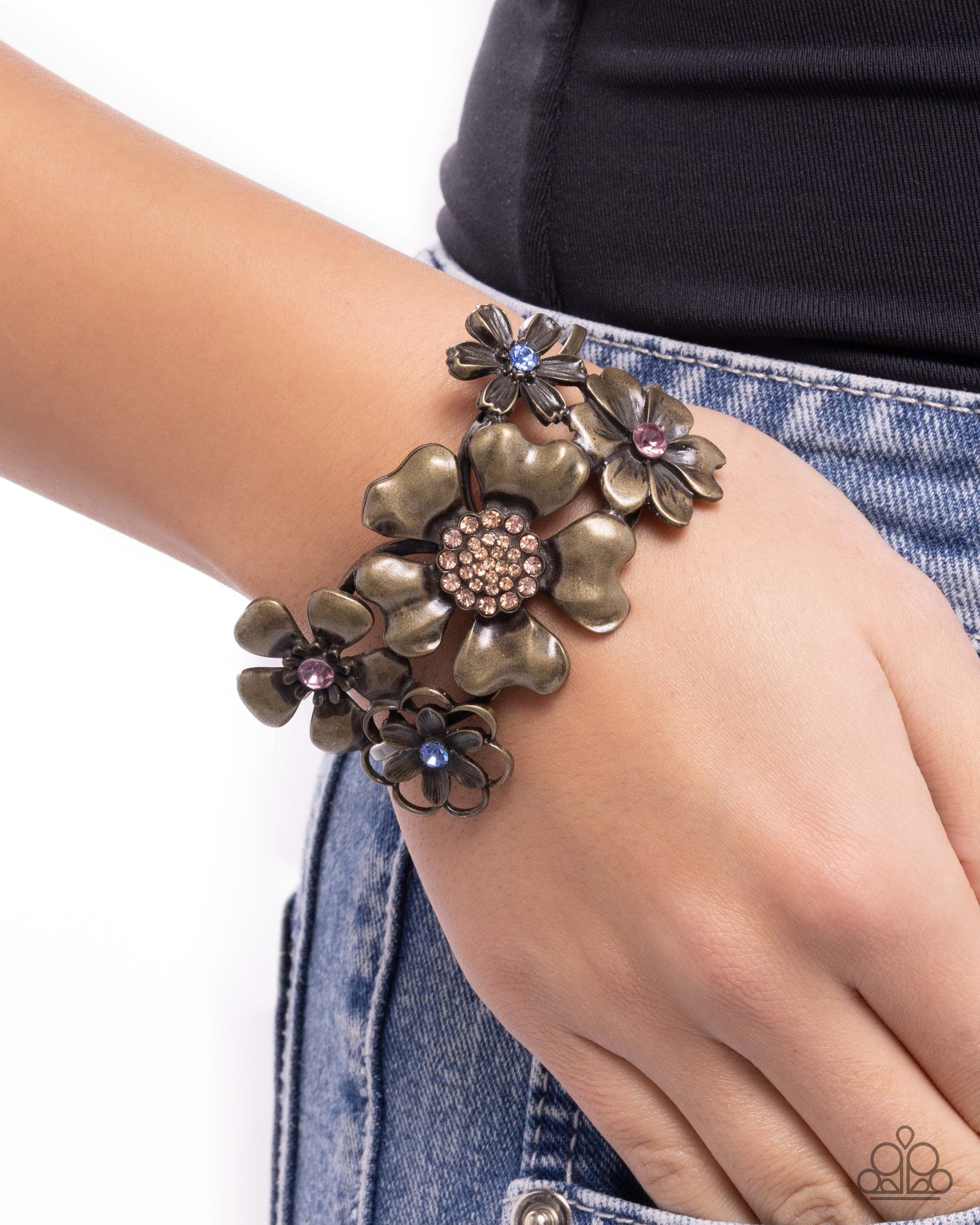 Bursting Bouquet - Brass - Paparazzi Bracelet Image