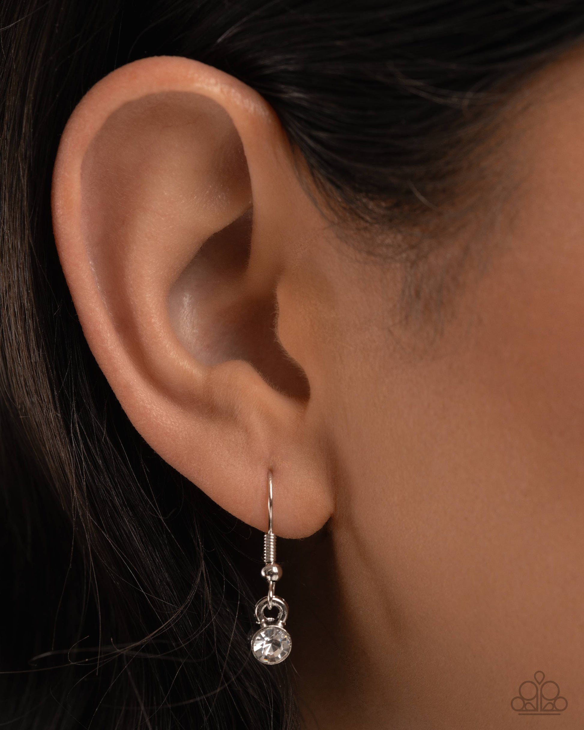 Rosy Reception - Complete Look - Red - Paparazzi Product Image