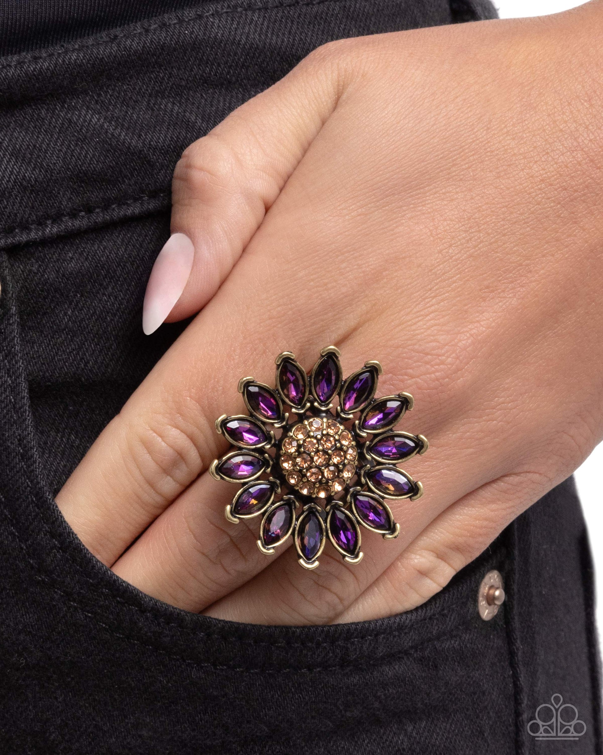 Sunflower Setting - Brass - Paparazzi Ring Image