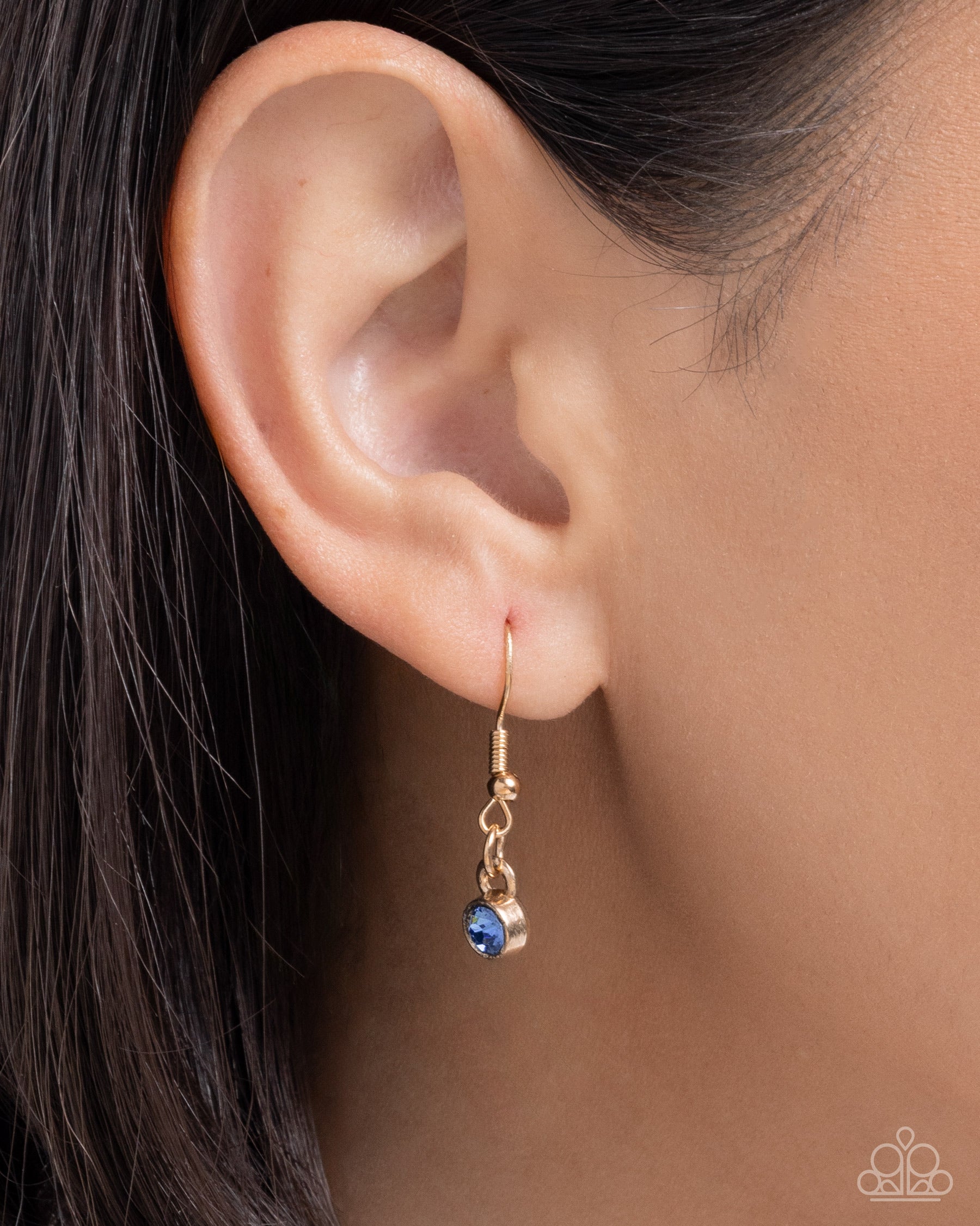 Flirtatious Framing - Blue - Paparazzi Necklace Image