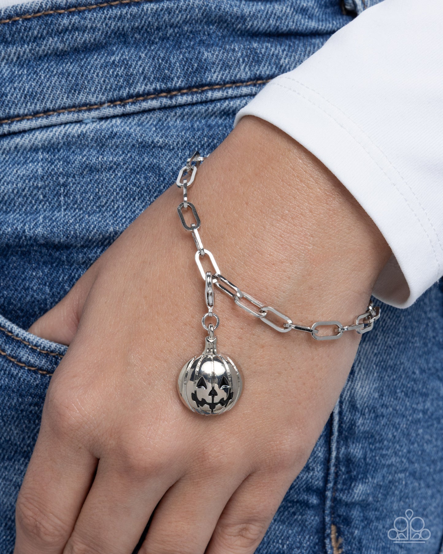 Adorable Apparition - Silver - Paparazzi Bracelet Image