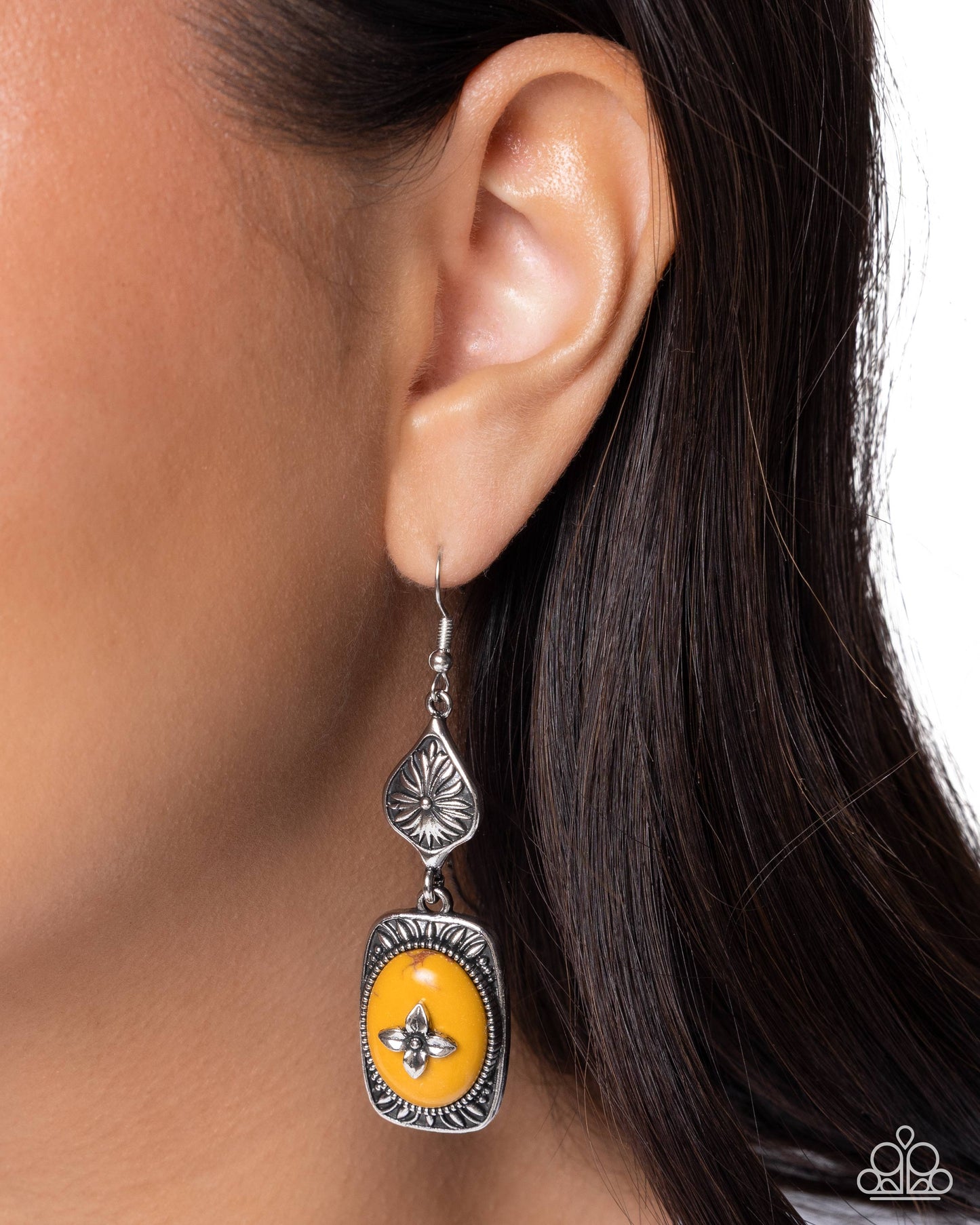 Earthy Expedition - Paparazzi Earring Image
