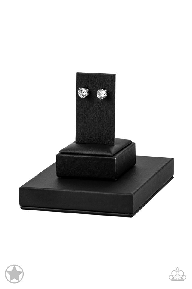 Just In TIMELESS - White - Paparazzi Earring Image