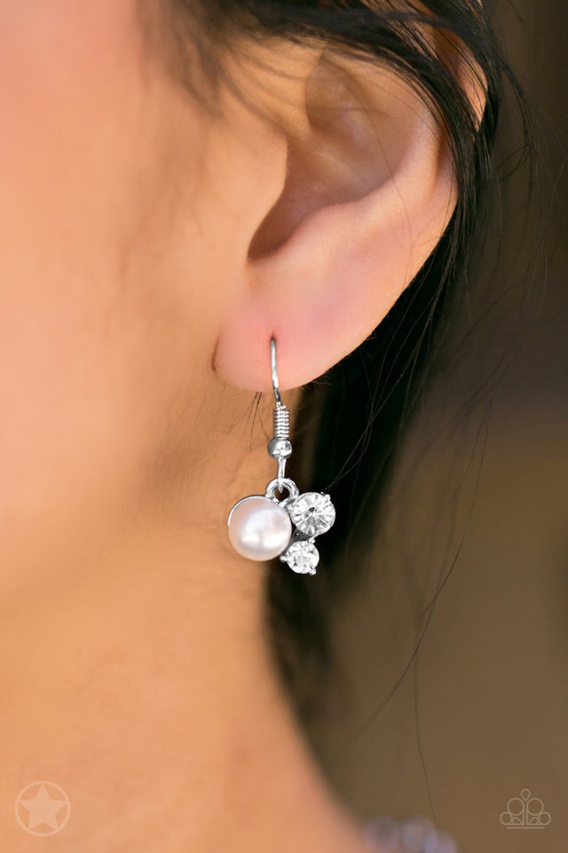 Toast To Perfection - White - Paparazzi Necklace Image